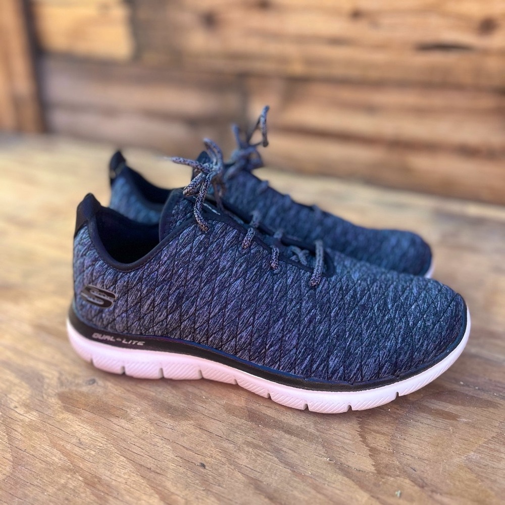 SKECHERS | Dual Lite Wide Fit Women’s Memory Foam 8W